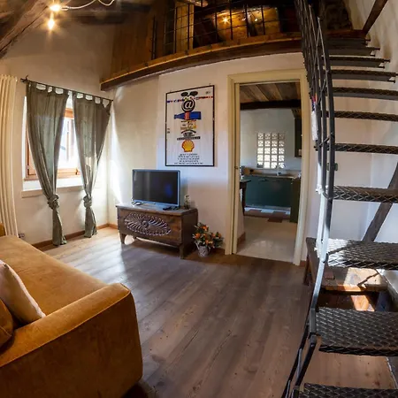 Lägenhet Con Vista - In Centro Aosta